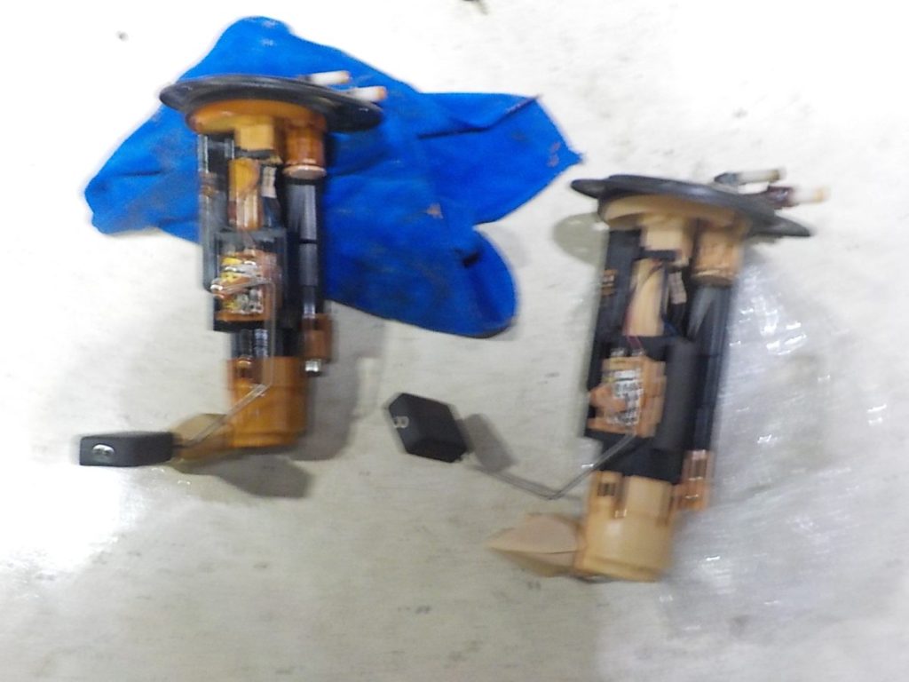 伊賀市のモリタ自動車:エンジンがかからない車の燃料ポンプ(フューエルポンプ)交換作業